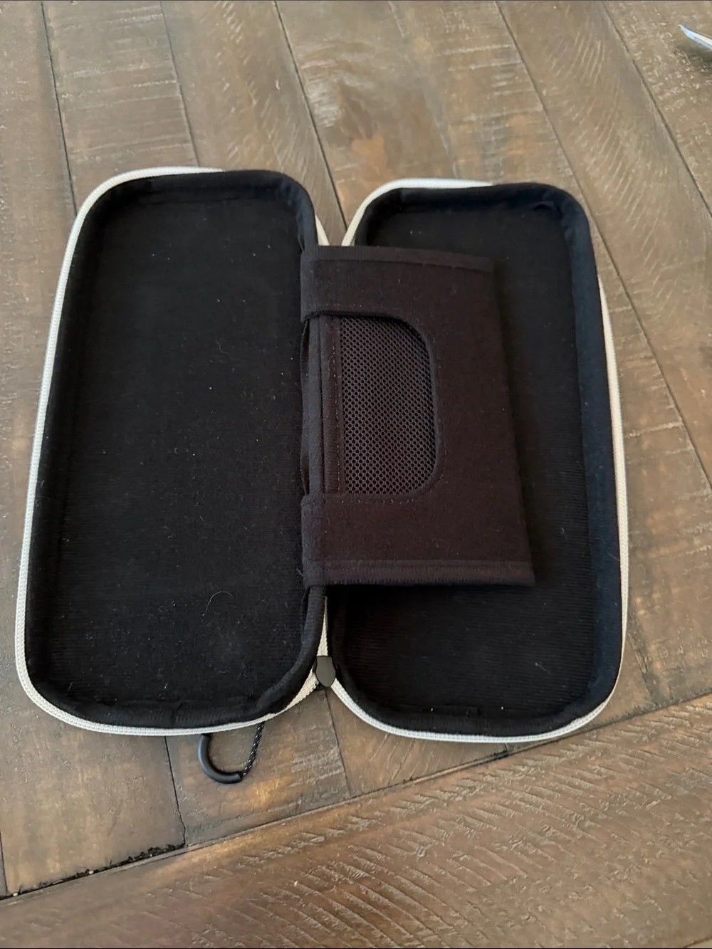 Nintendo Black and White Travel Case with Clip
